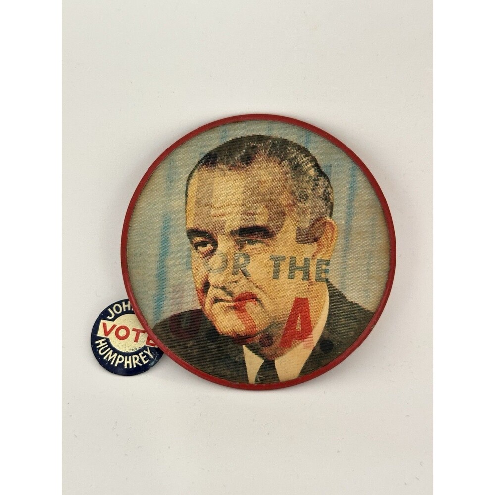 LBJ FOR THE U.S.A. Vintage 3" Vari-Vue Flip Image Flasher Pinback 1964 Campaign